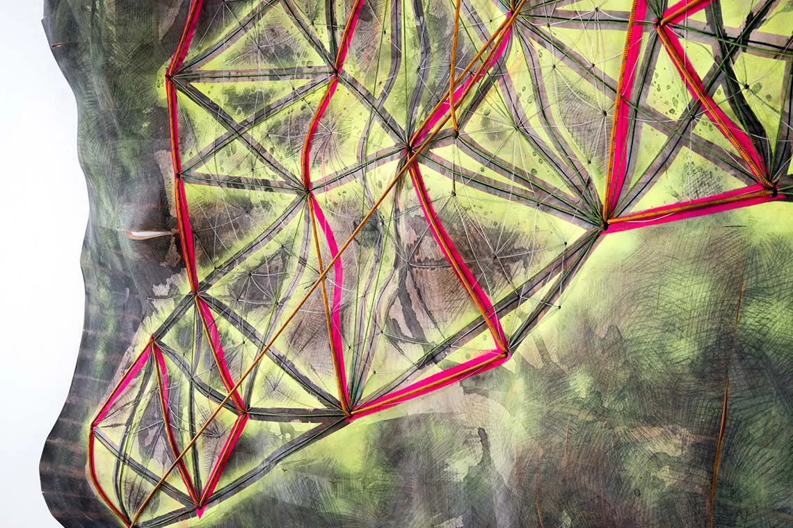 Topografie Triangulirung — Detail des gespannten Schnurnetzes über dem lasierten Formholzgrund