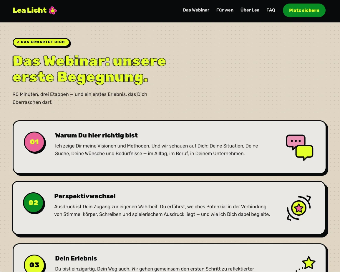 Landingpage-Abschnitt „Das Webinar: unsere erste Begegnung“ — drei nummerierte Karten mit den Etappen des Gratis-Webinars und handgezeichneten Icons